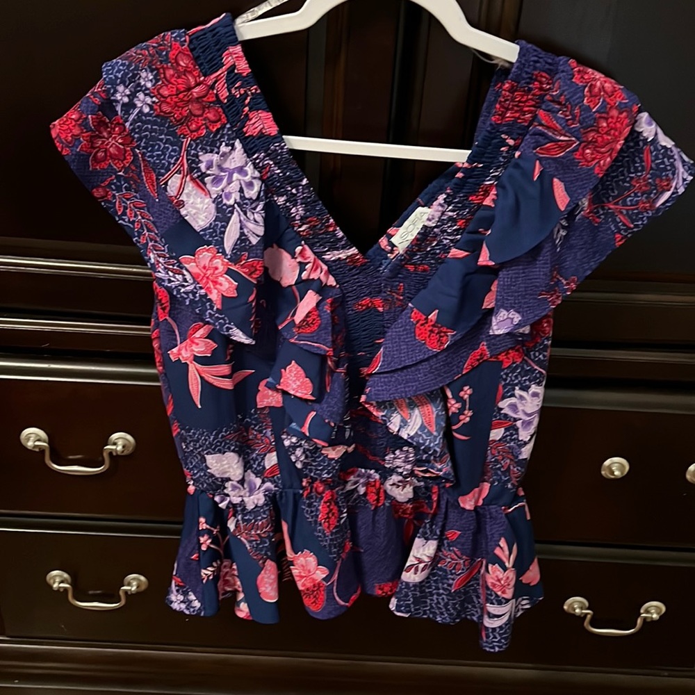 Sofia brand ruffle blouse